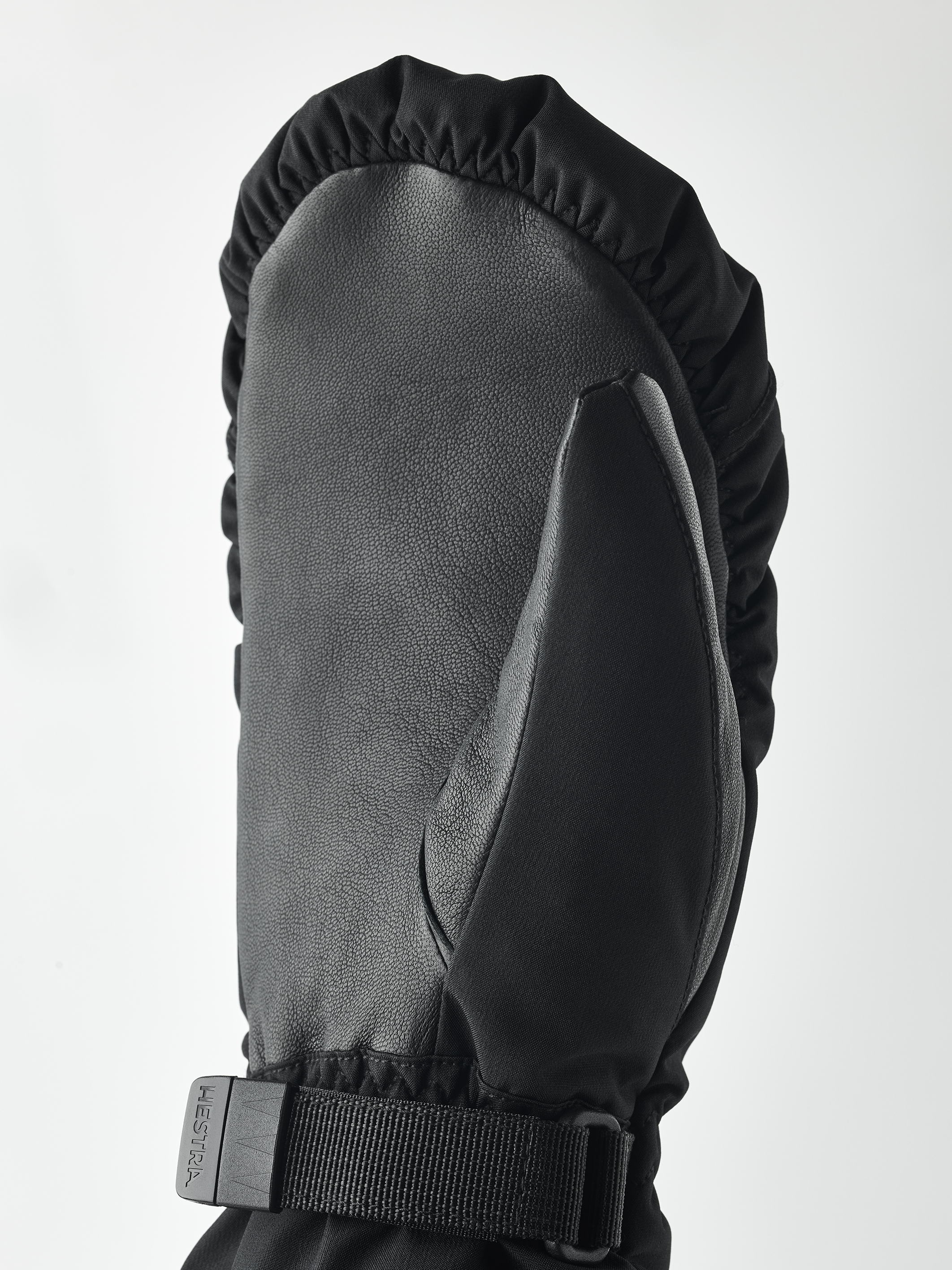 Hestra CZone Nova - mitt Black