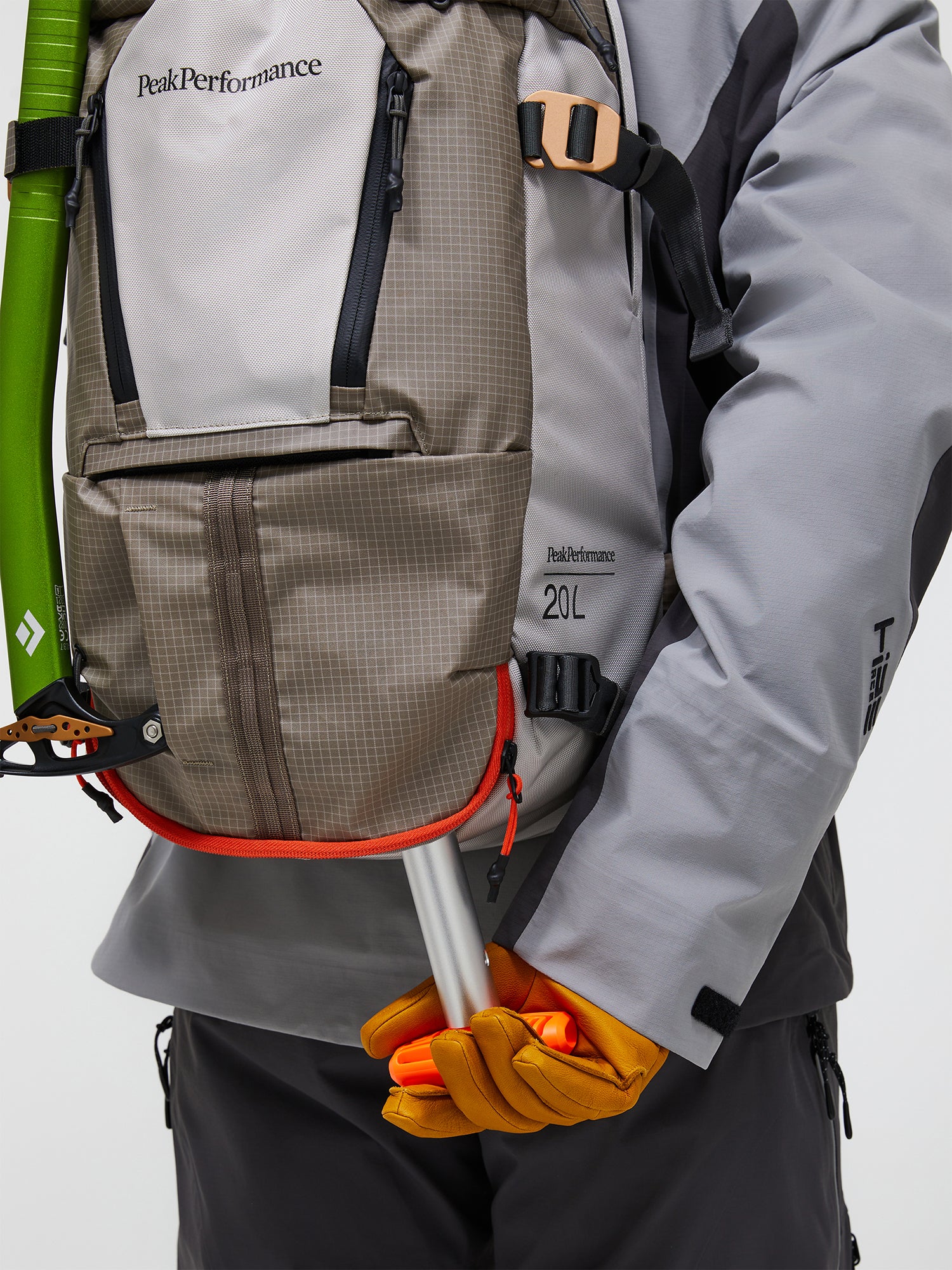 Peak Performance Vertical Ski Backpack 20L