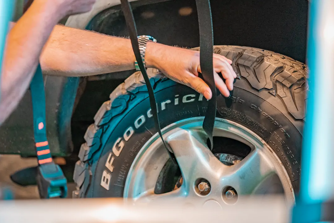 Moby Mountain Tent tie down