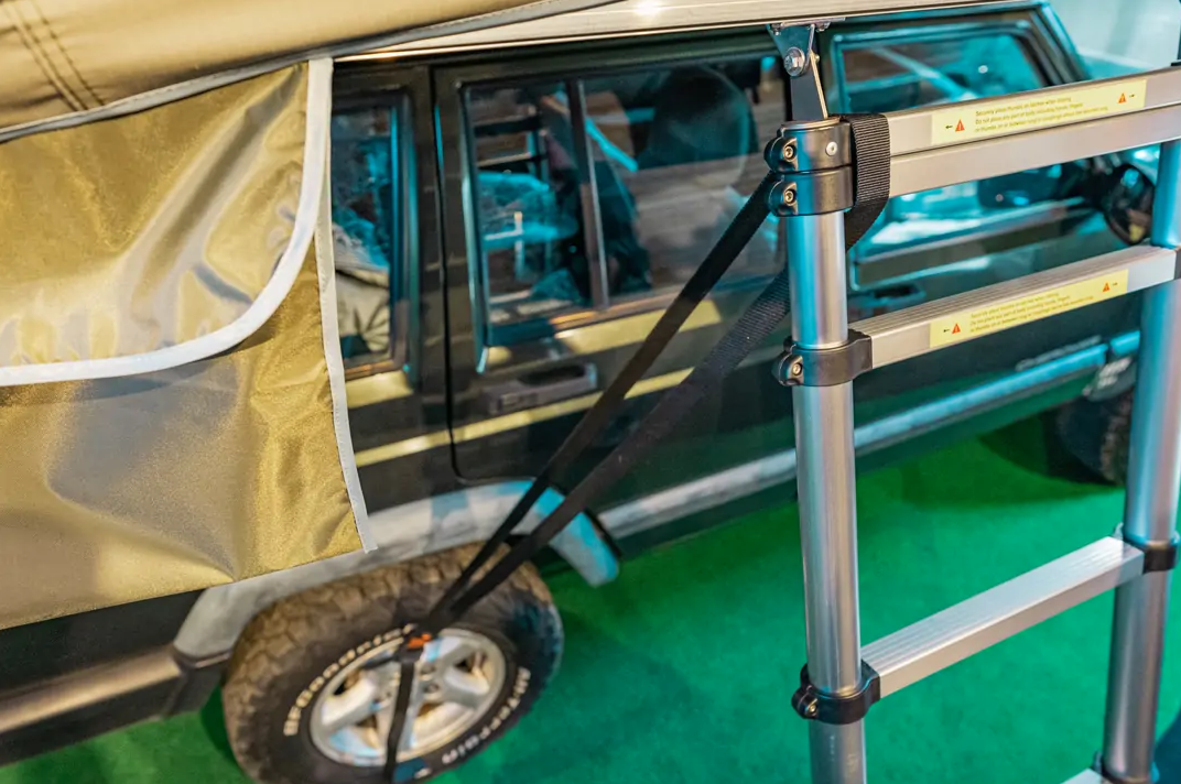 Moby Mountain Tent tie down