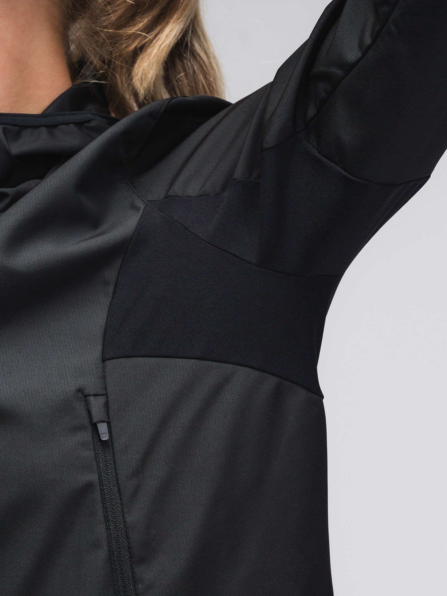 Fusion Womens TEMPO! TWO Run Jacket - Black